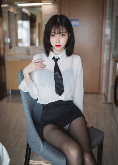 裙子里的怪兽_1080P电影完整版在线观看