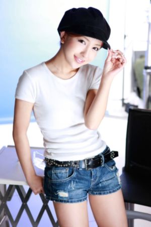 好姑娘11中汉字_青苹果乐园免费高清观看